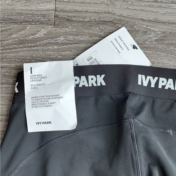 IVY PARK leggings NEW size L - Picture 5 of 6